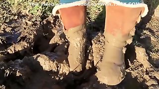 UGG triple button chestnut boots deep mud