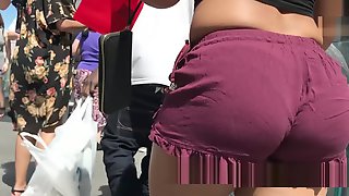 Sexy Big Booty Latina In Short Shorts