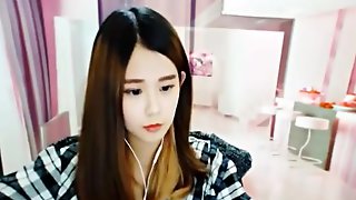 SL Sugar 蜜糖吐司 Webcam-girl sex in ShowLive&UT livecam website