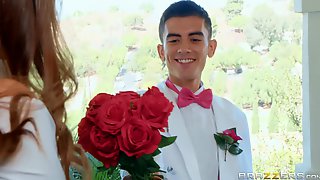 Enjoy hot sex adventure of Jordi El Nino Polla and Ariella Ferrera