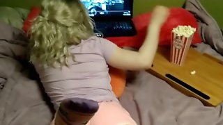 Daddy teases little girlfriend in stockings with dirty popcorn cummies