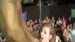 Girls Night Out Leads To Public Blowjobs