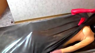 Session with Mouth-feature mask dressed as doll in vacbed selfbondage