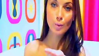 Sexy russian brunette fingering her pussy(1).flv