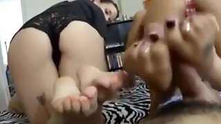 Ms Pepper Footjob