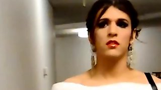 Crossdresser Fucked, Tia Tizzianni, Bailey Love