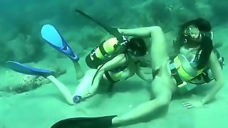 Underwater Lesbians