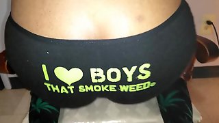 I love Boys That Smoke Weed