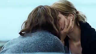 Ashley Judd in lesbian kiss from tata tota lesbians