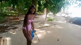 HD thai girl gets caught giving deepthroat throatpie by tourists