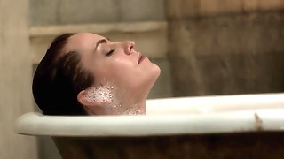 Anabella Casanova - Sexy Nude Bath Girl: Mask Maker