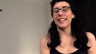 Sous Les Jupes, Yoga