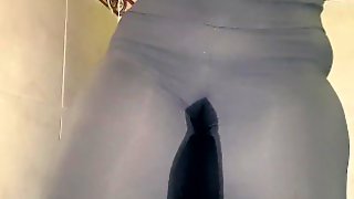 Pissing with my leggings on