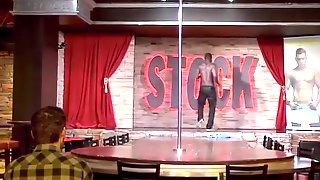 Mature dude sucks black male strippers cock after dancing
