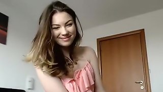 Housewife Strip Solo, Webcam