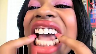 Barbie Kassy Beautiful Ebony Mouth