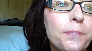 Milf with glasses suck dick and get facial