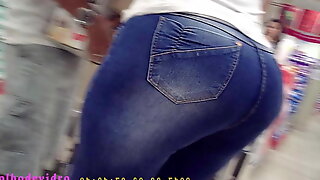 Huge buttocks on the street of all sizes 11