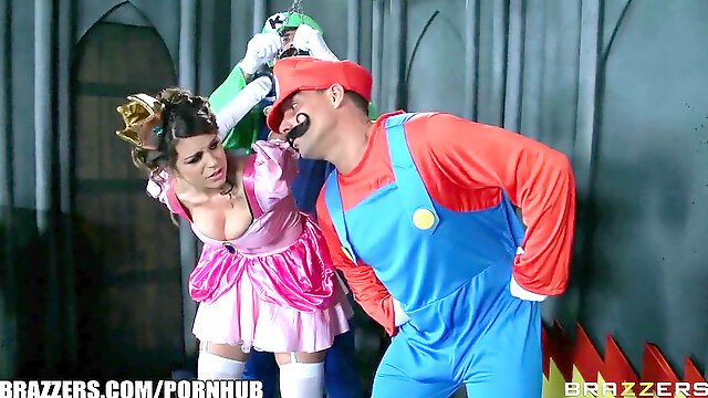 Mario and luigi parody double stuff - Brazzers