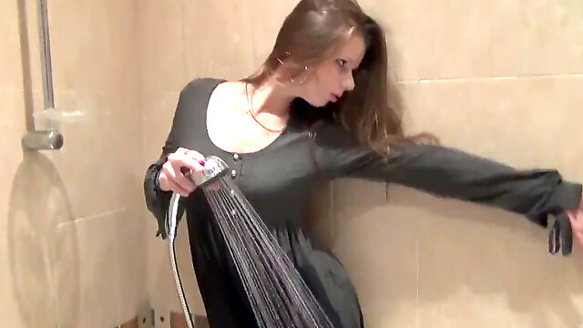 Wetlook showering leggings