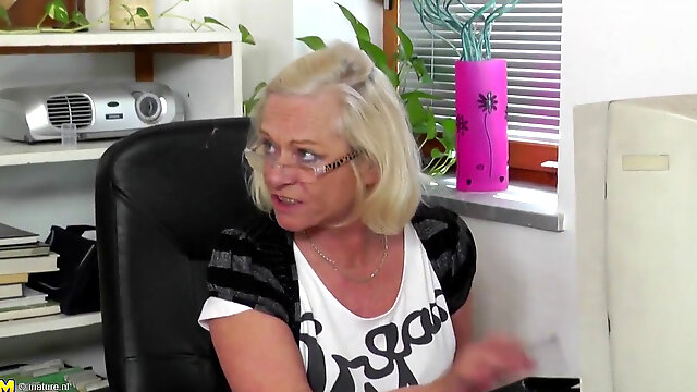 Horny granny tempts teenage dude