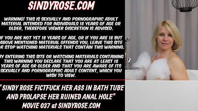 Sindy Rose fistfuck her ass in bath tube and prolapse