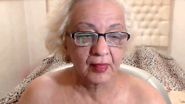Hungarian  Granny Whore - WEBCAM