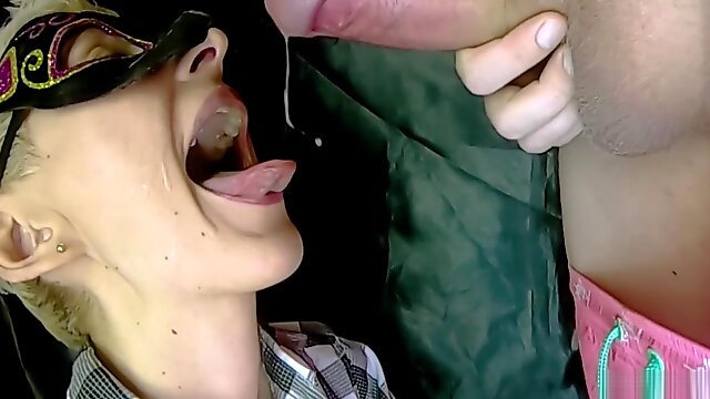 Slow Handjob Amateur Cum