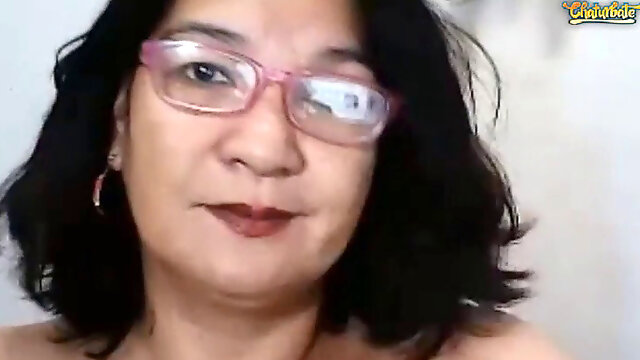 Dirty Pinay granny Fingers Cunt ass Squirts ass to mouth Pees Vomits on Cam