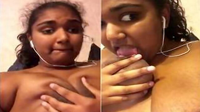 Indian desi chubby girl hot fingering orgasm selfie video