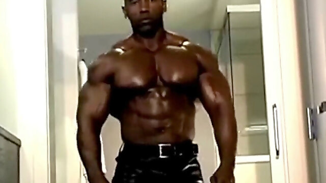 Mature ebony Bodybuilder PT. 1 of 2