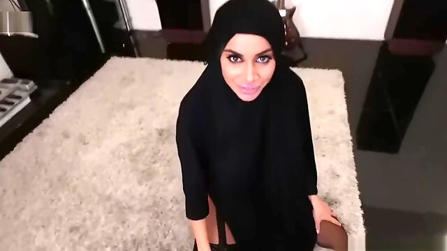 SEXY ARABIC REFUGEE TAKES OFF HIJAB AND SUCKS DICK WHILE HUSBANDS AWAY POV