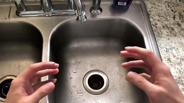 A jojos guide to washing your hands #SCRUBHUB