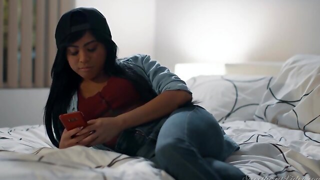 Orgasm of petite ebony teen Lesbians