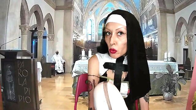 Sister Nun Miss Wagon Vegan - The mass of the fetishists