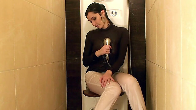 Wetlook nymph white jeans Shower