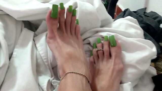 My green toe nails 