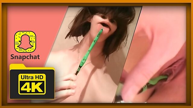 Stories Snapchat №21 Страшная баба мастурбирует зубной щеткой