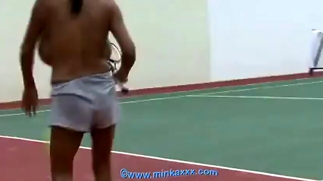 Minka Totally Naked Tennis (2010)
