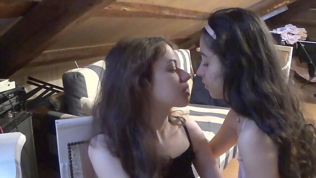 Lesbian Kissing Teens, German Lesbian, Shoe Licking