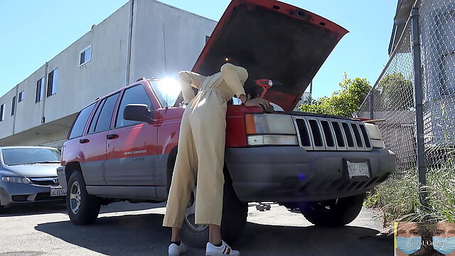 Stuck Fetish Labor Day - Viva Athena gets stuck in a truck