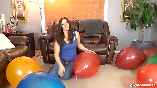 How to Pop soiree Balloons