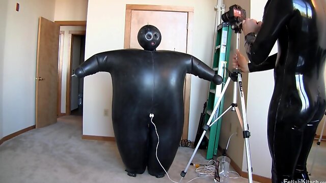 Huge Latex Suit Girl Inflation