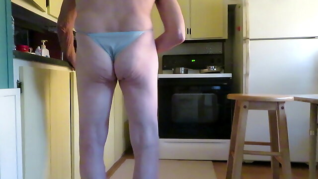 Gay Panties Masturbation