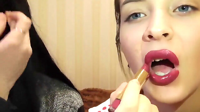 Rusas, Lipstick