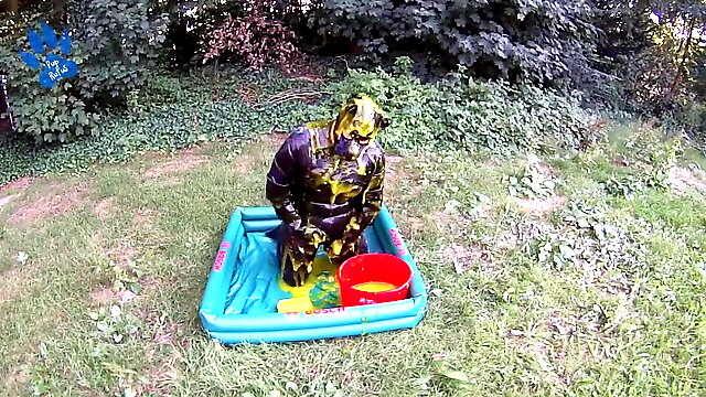 Puppy's outdoor Gunge'n'Paw in full rubber 