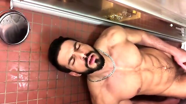 Gay Solo Shower