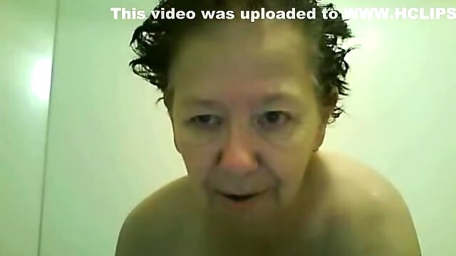 Old Granny Webcam, Granny Bath, Dorothy