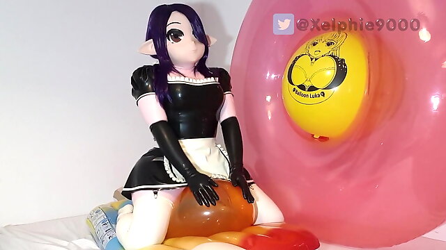 Rubber Maid Xelphie Rides a Lewd Balloon