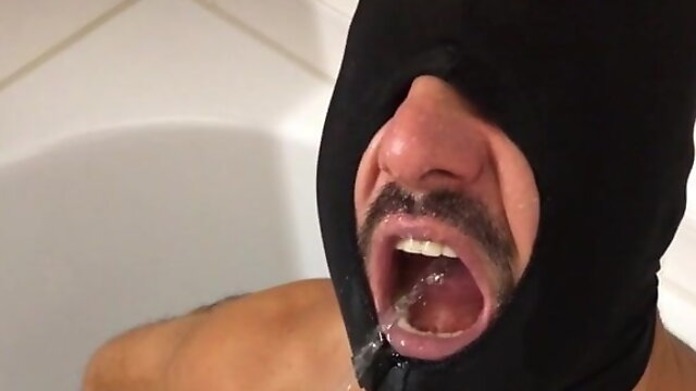 Gay Pissing Anal